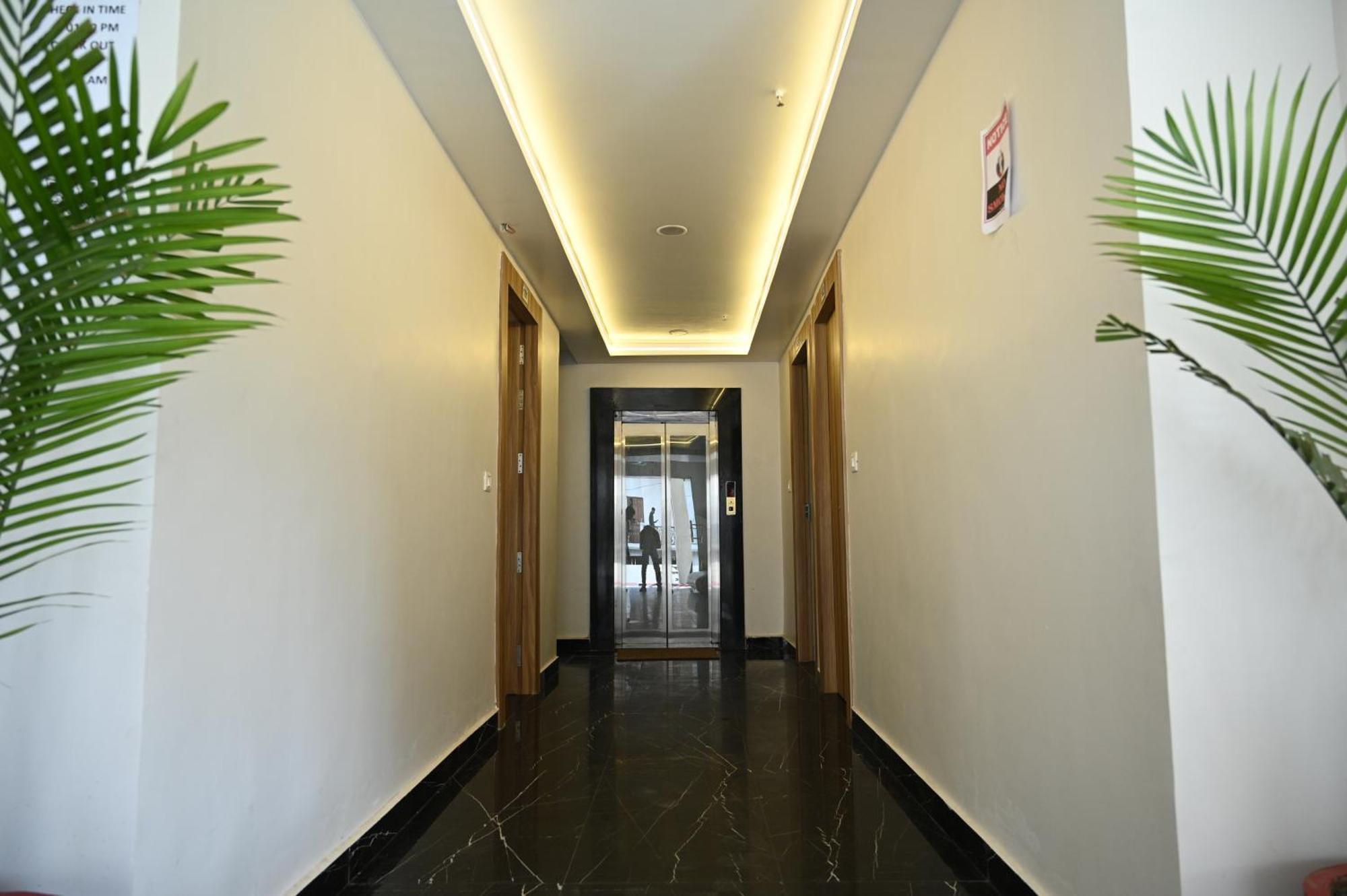 The Janki Hotel Ayodhya Eksteriør billede