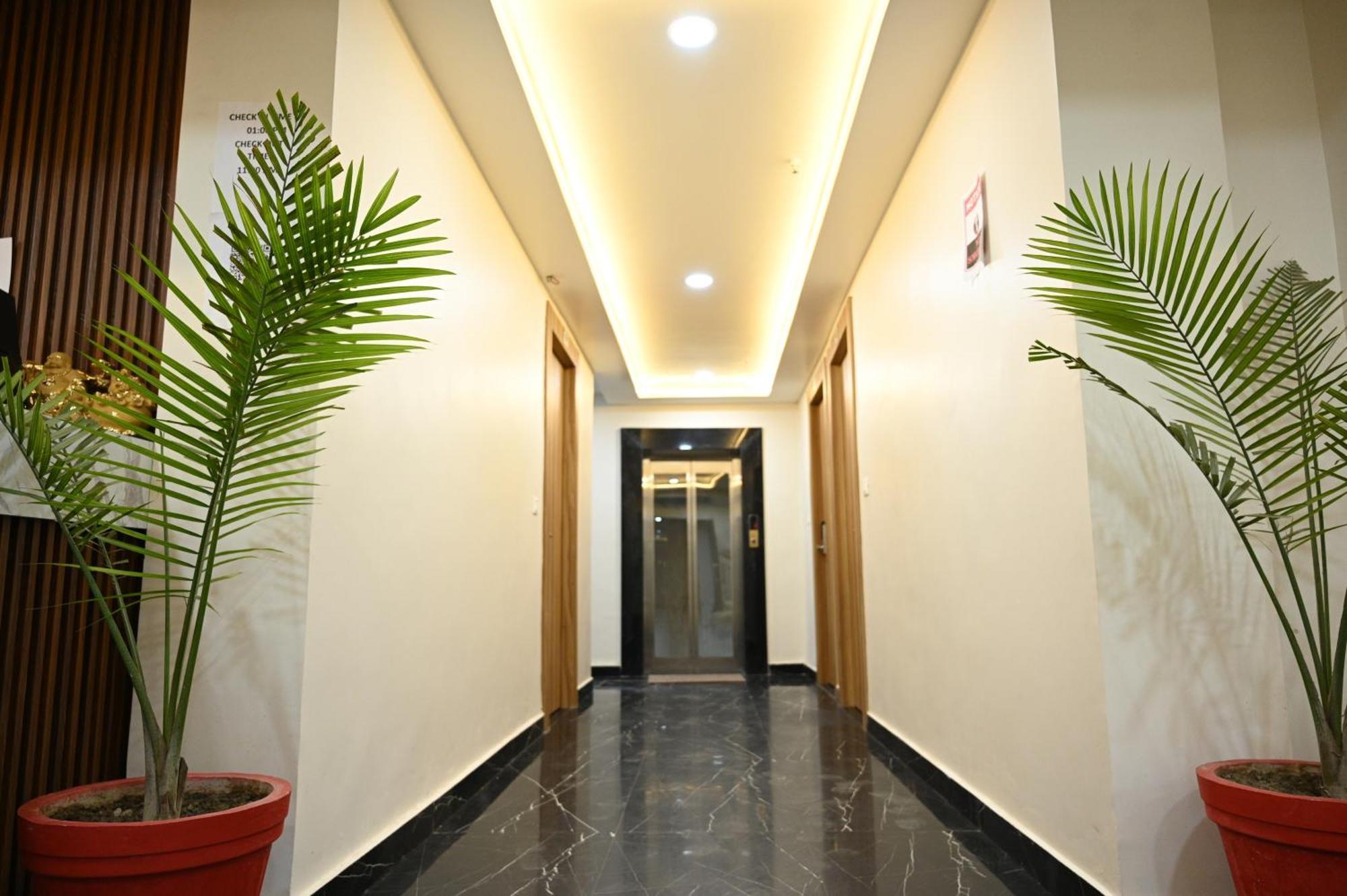 The Janki Hotel Ayodhya Eksteriør billede