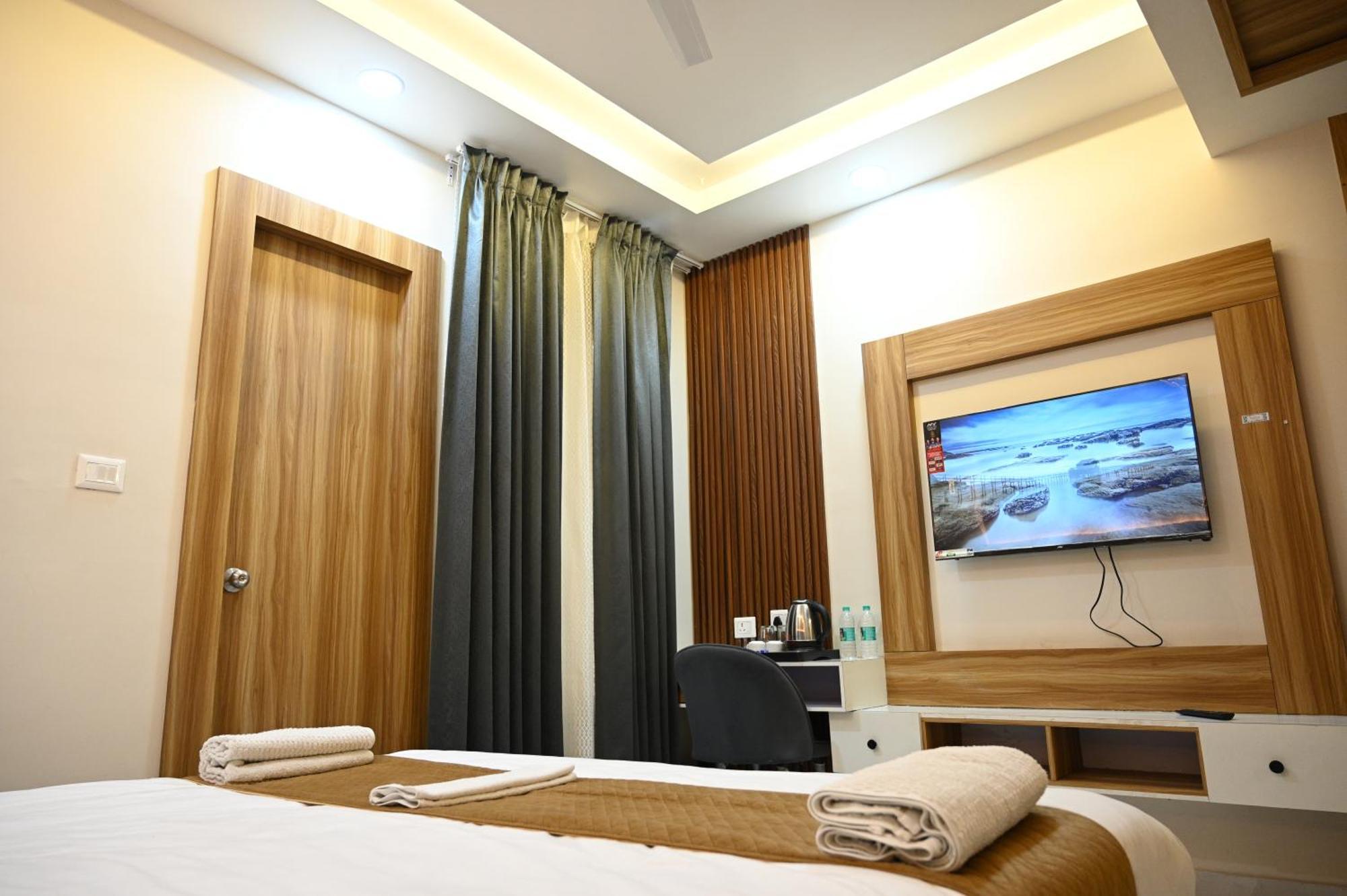 The Janki Hotel Ayodhya Eksteriør billede